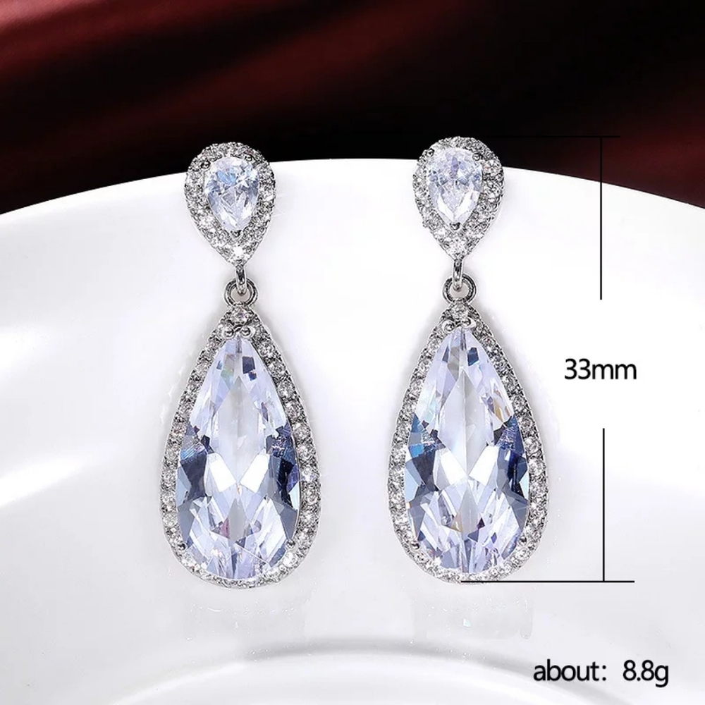 New Luxury Tear Drop White Diamond Earrings - Picture 3 of 3